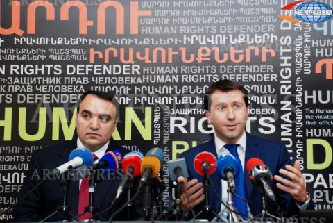 The press conference by Arthur Baghdasaryan and Karen 
Andreasyan