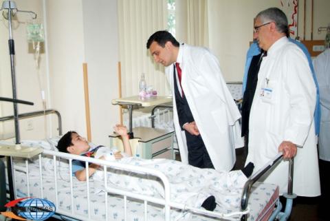 ՀՀ առողջապահության նախարար Արմեն Մուրադյանն այցելեց 
Երևանի «Սուրբ Աստվածամայր» բժշկական կենտրոն