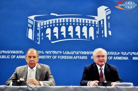 RA FM Edward Nalbandian and his Russian counterpart Sergey 
Lavrov hold a joint press conference