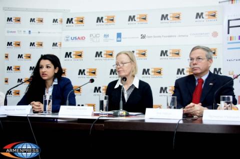 Press conference dedicated to the 16th day of struggle against gender-
based violence
