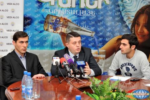 Press conference of chief center "Hydromet" Levon Azizyan and deputy 
chief of the Center for Meteorology The Ministry of Territorial 
Administration and Emergency Situations Gagik Surenyan