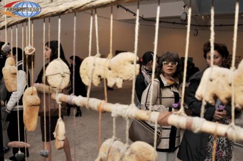 Big exhibition on the theme "Women in Art"
