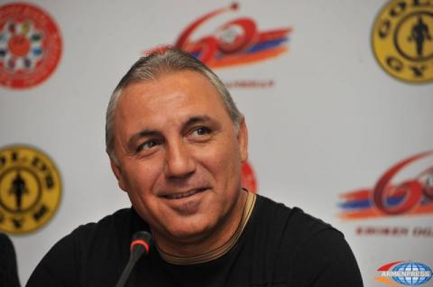 Players of international football teams in Armenia for football match 
devoted to Khoren Hovhannisyan's 60th birthday anniversary, give press 
conference