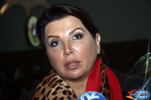 Աշխարհահռչակ սոպրանո Մարիա Գուլեգինան ժամանեց 
Հայաստան:

