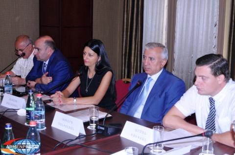 Round table discussion on "Basic concept of constitutional 
reform and basic directions of their realization in Armenia."