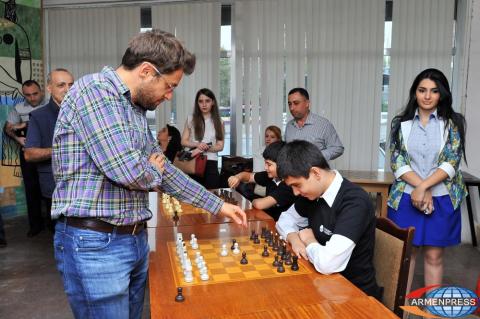 Chess session "Sport for equal opportunities" with Levon 
Aronian