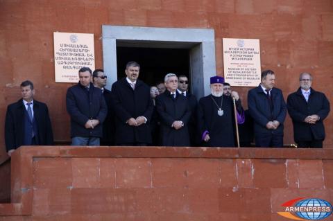 Президент Армении в Армавирской области присутствовал в 
мероприятиях, посвященных 100-летию героической 
борьбы Муса-дага