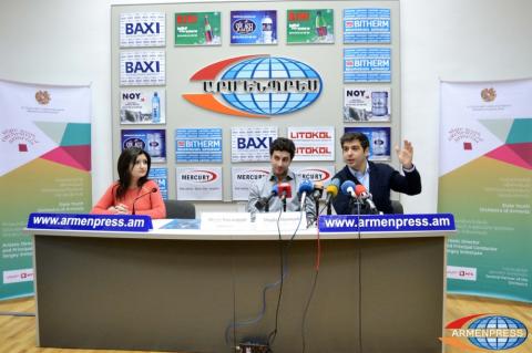 Press conference of violinist Sergey Khachatryan and artistic 
director of State Youth Orchestra of Armenia Sergey Smbatyan