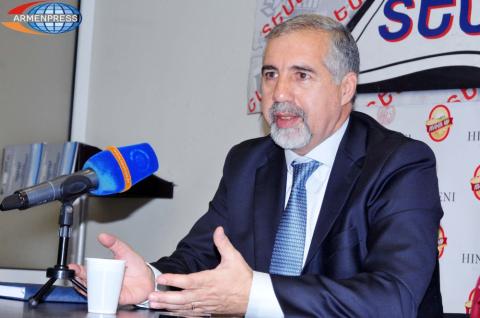 Press conference of executive director of "Apaven” 
transportation company Gagik Aghajanian