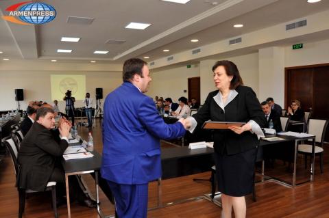 Meeting of the Commission and the inter-ministerial working 
group on coordination of programs "Ari Tun" pan-Armenian 
festival and "My Armenia" dedicated to 25th anniversary of 
independe