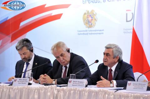 Armenian-Czech business forum, which was attended by the 
Presidents Serzh Sargsyan and Miloš Zeman