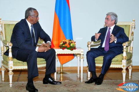 The newly appointed Ambassador of Ethiopia  Grum Abay 
Teshome presented his credentials to President Sargsyan 