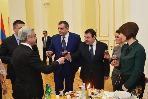 On the occasion of New Year and Holly Christmas, President 
Serzh Sargsyan held а reception for the representatives of mass 
media
