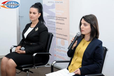 Press conference of “Yelk” bloc representative Zara Batoyan and 
Head of Social Welfare Department of Yerevan Municipality 
Ruzanna Zakaryan