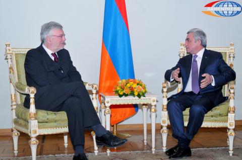 New Ambassador of Belgium Jean-Arthur Régibeau presents 
credentials to Armenian President Serzh Sargsyan

