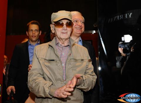 Charles Aznavour arrives in Armenia