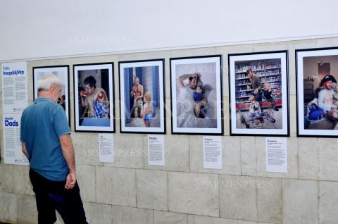 Открытие фотовыставки «Армянские папы» и «Шведские 
папы»
