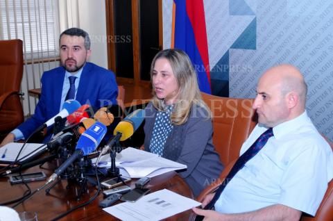 Press conference of Zarmine Zeytuntsyan - chairman of the 
state tourism committee, first deputy Mekhak Apresyan and Ara 
Khzmalyan, CEO of the Tourism Development Foundation