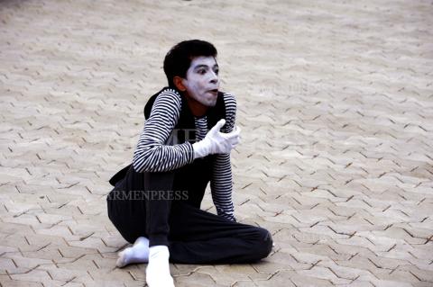Deaf pantomime theater-studio of Yerevan State Pantomime 
Theater performs Joke performance