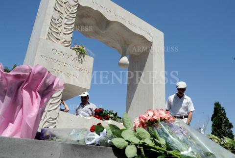 Օֆելյա Համբարձումյանի հուշարձանի բացման 
արարողությունը
