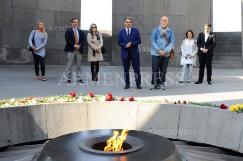 World famous Hollywood actor John Malkovich visits 
Tsitsernakaberd Armenian Genocide Memorial