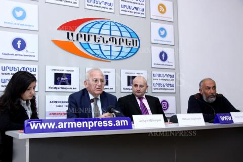 Press conference of first vice president of State Tourism 
Committee Mekhak Apresyan, rector of Armenian Tourism 
Institute Robert Minasyan, and researcher at Institute for 
Archeology and