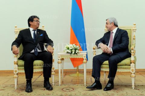 President Sargsyan holds meeting with Madagascar foreign 
minister Henry Rabary Njaka