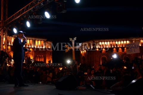 Opposition leader Nikol Pashinyan holds rally ahead of May 1 
vote 
