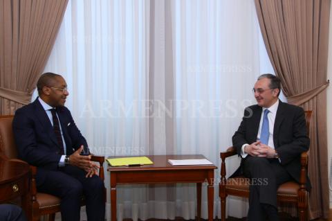 Armenia's foreign minister Zohrab Mnatsakanyan received 
delegation of the secretariat of the International Organization 
of La Francophonie