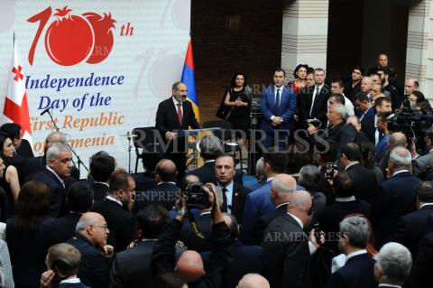 В Тбилиси с участием Пашиняна состоялся посвященный 
100-летию независимости Первой Армянской Республики 
прием
