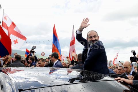 Armenian Prime Minister Nikol Pashinyan meets Armenian 
community of Javakheti, Georgia 