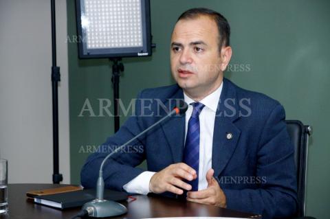Press conference of Glendale Mayor Zareh Sinanyan 