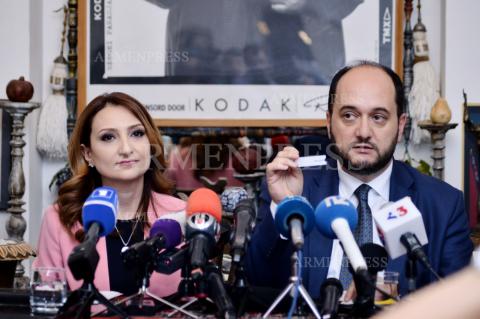 Press conference of culture minister Lilit Makunts and education 
and science minister Arayik Harutyunyan