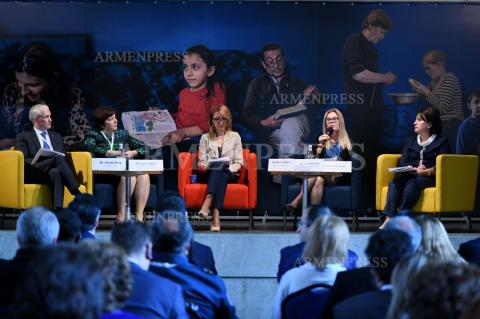 Трехдневная международная конференция на тему «Не 
пренебрегая никем в Армении: роль соцзащиты в 
концепции стабильного развития»