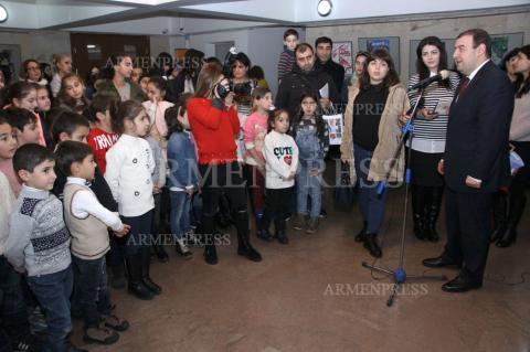 Ярмарка детско-юношеской литературы, посвященная 100-
летию ИА “Арменпресс”, 85-летию Национальной детской 
библиотеки имени Хнко-Апера и 25-летию издательства 
“Эдит принт”