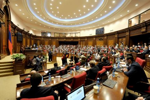 L'Assemblée nationale poursuit la discussion sur le programme du gouvernement