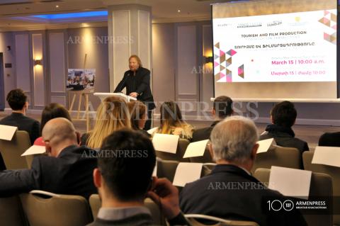 Table ronde sur le thème «Tourisme et production 
cinématographique: perspectives de coopération»