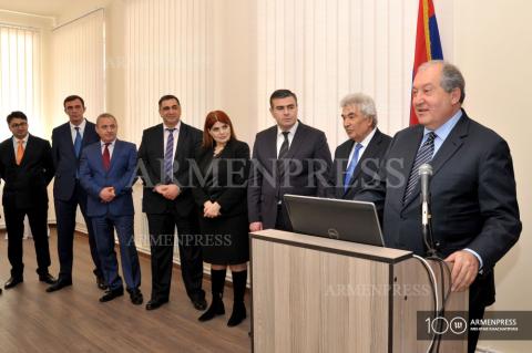 Le Président Armen Sarkissian a visité le Conseil supérieur de la 
magistrature 
