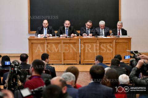 Le Premier ministre de la République d'Arménie, Nikol 
Pashinyan, a visité l'Université d'État d'Erevan 
