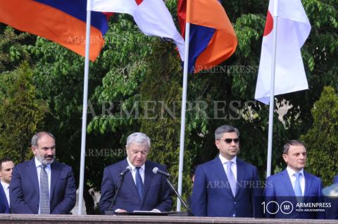 La JICA a fourni 14 camions  de pompiers au ministère des 
Situations d'urgence

