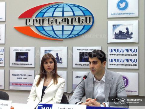 Conférence de presse des politistes Narek Minassian et Greta Avetissian