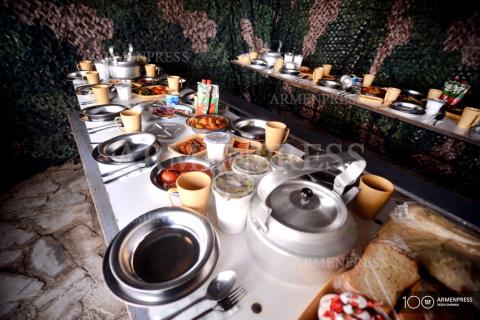 Les journalistes ont visité la base militaire N du ministère de la 
Défense