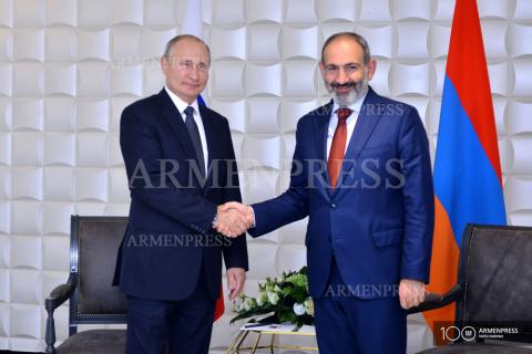 Pashinyan-Putin meeting on the sidelines of EAEU summit in 
Yerevan
