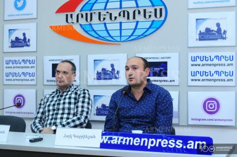 Conférence de presse du turcologue Hayk Gabrielian et de 
l'arabologue Armen Petrossian