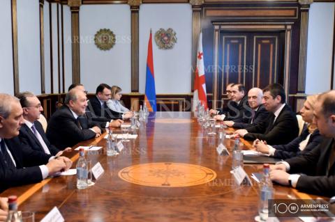 Extended format meeting of delegations led by Armenian 
President Armen Sarkissian and Prime Minister of Georgia Giorgi 
Gakharia