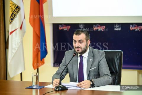 Conférence de presse du maire adjoint d'Erevan, Tigran 
Virabian
