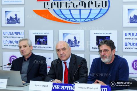 Conférence de presse d'Ashot Melikian, Mesrop Movsessian et 
Ara Ghazarian