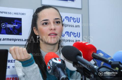 Conférence de presse de la  présidente du Comité de l'aviation civile Tatevik Revazian