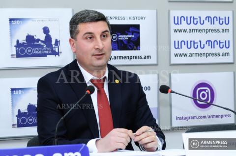 Governor of Gegharkunik province Gnel Sanosyan holds press 
conference 