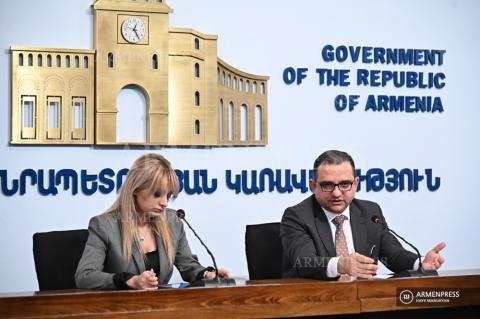 Conférence de presse du ministre de l'Economie Tigran Khatchaturian